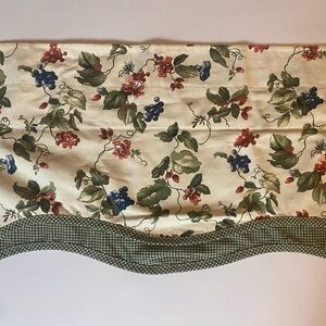 5 Waverly Orchard  & Checkered Fabric with Green Trim 5 curtain toppers 74 long